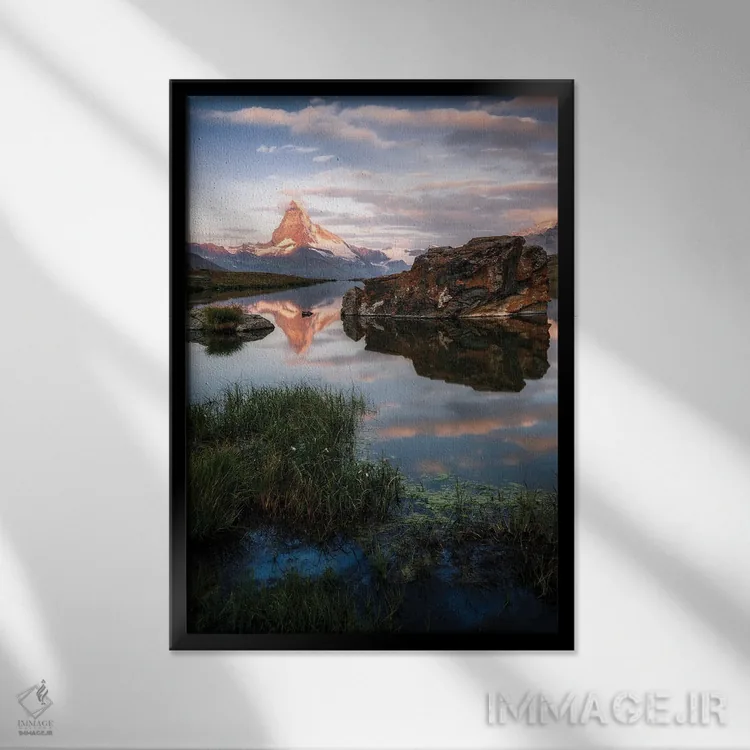 تابلو دکوراتیو سبز و قرمز اثر فابیو آنتنور - نمای قابدار مشکی