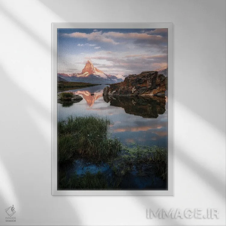 تابلو دکوراتیو سبز و قرمز اثر فابیو آنتنور - نمای قابدار سفید