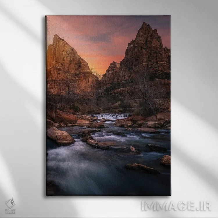 تابلو دکوراتیو آخرین حیاط اثر فابیو آنتنور - نمای روبهرو روی دیوار