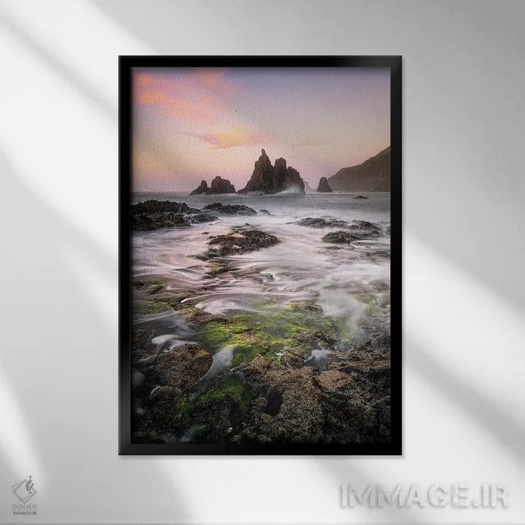 تابلو دکوراتیو فرش سبز اثر فابیو آنتنور - نمای قابدار مشکی