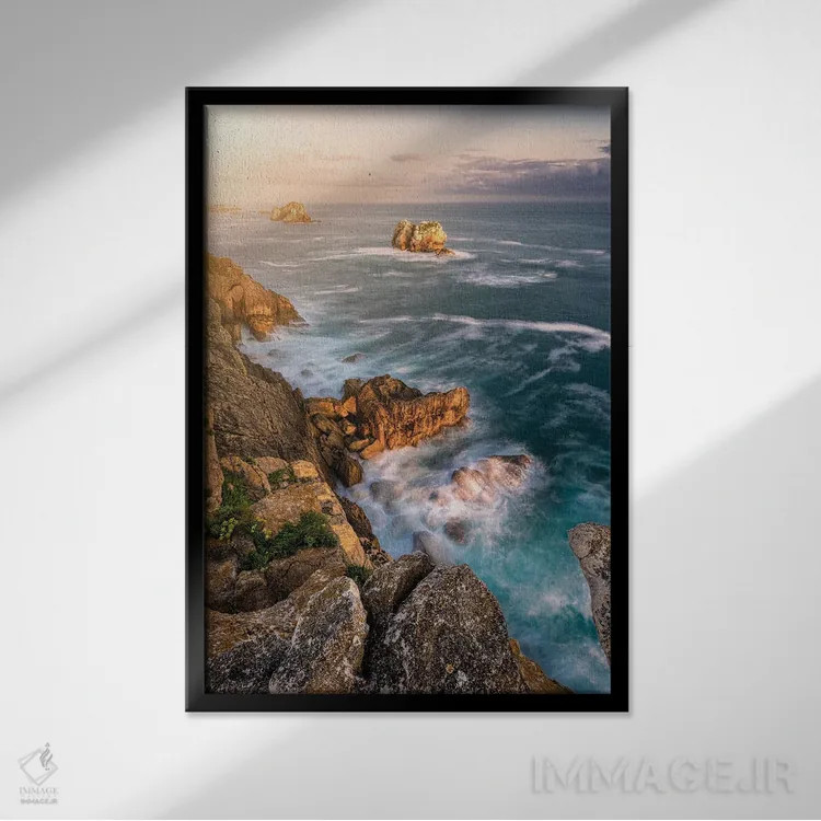 تابلو دکوراتیو ساحل شمالی اثر فابیو آنتنور - نمای قابدار مشکی