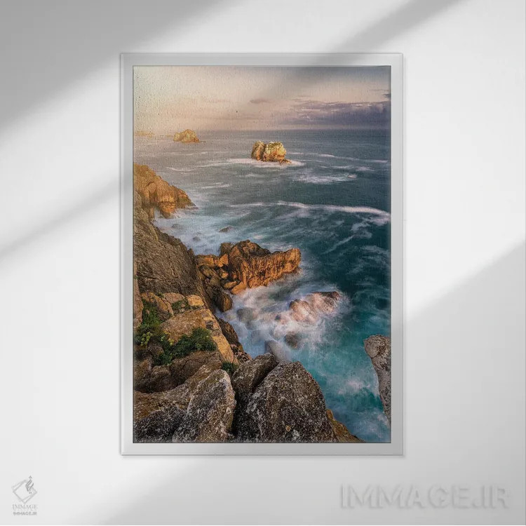 تابلو دکوراتیو ساحل شمالی اثر فابیو آنتنور - نمای قابدار سفید