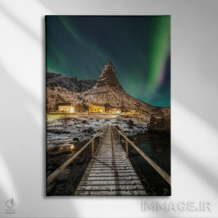 تابلو دکوراتیو نمای استاندارد اثر فابیو آنتنور - نمای روبهرو روی دیوار