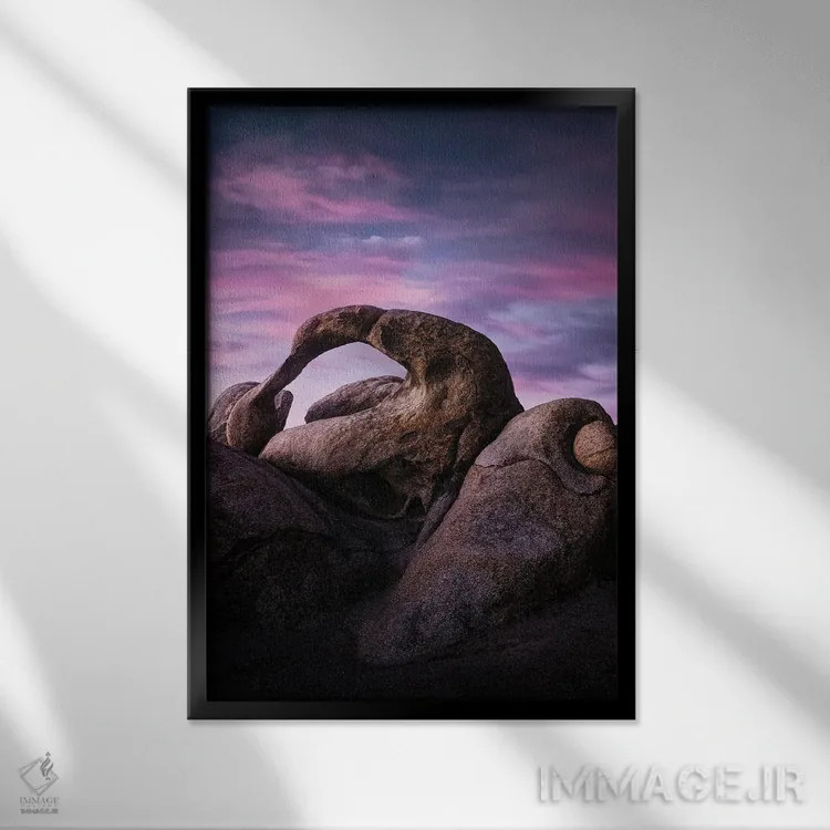 تابلو دکوراتیو تپه ها چشم دارند اثر فابیو آنتنور - نمای قابدار مشکی