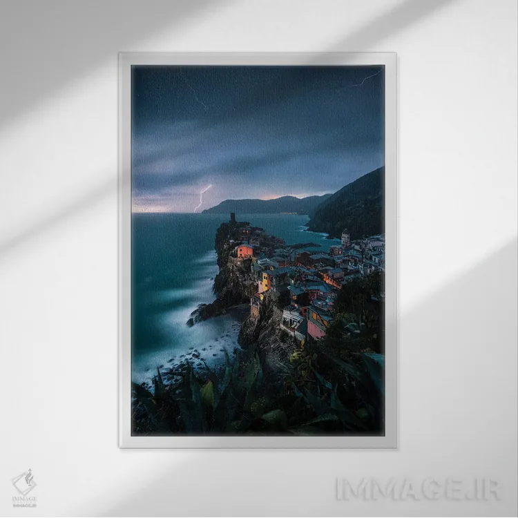 تابلو دکوراتیو طوفان ورناتزا اثر فابیو آنتنور - نمای قابدار سفید