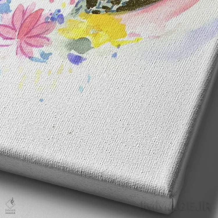 تابلو دکوراتیو دختر ماه اثر اف ان کی دیزاینز - نمای نزدیک بافت بوم