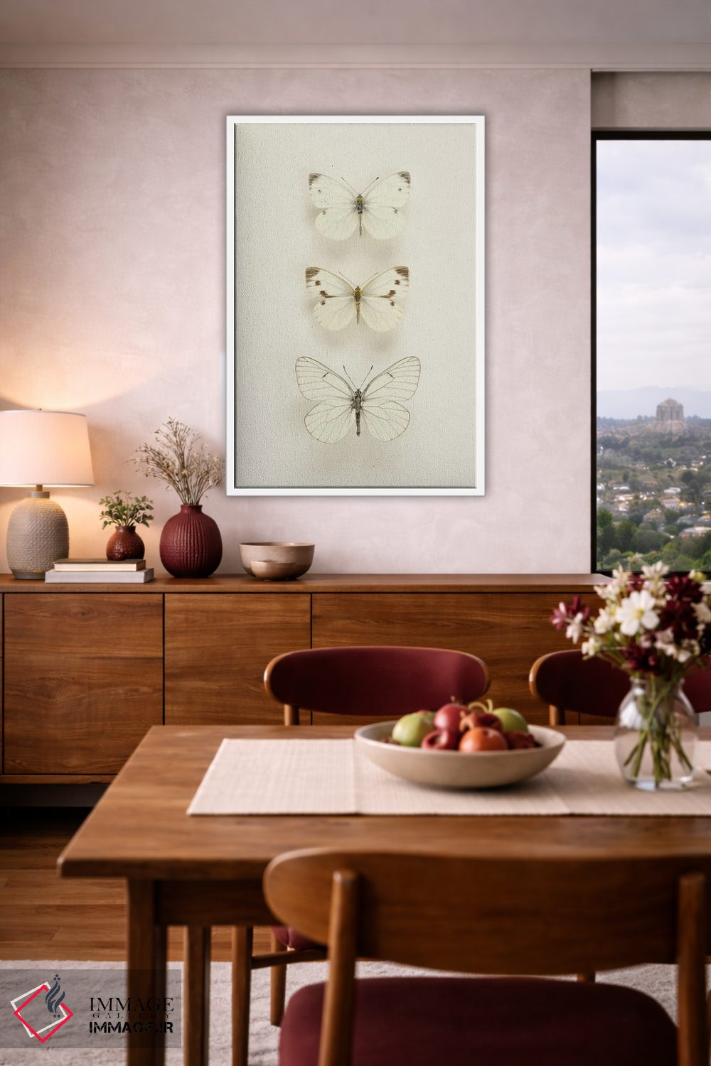 تابلو مینیمال سه پروانه سفید اثر آلیسون فنل - D4W