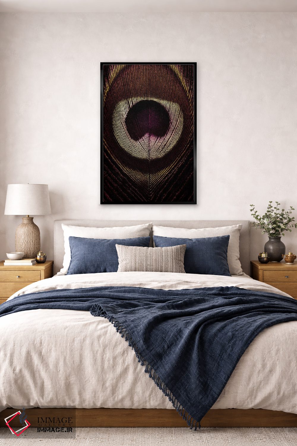 تابلو دکوراتیو پر طاووس برنزی اثر آلیسون فنل - D5B