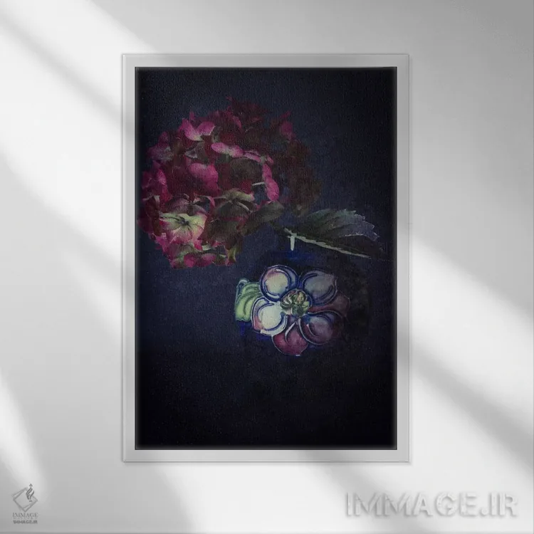 تابلو دکوراتیو ادریسی و گلدان مورکرافت اثر آلیسون فنل - نمای قابدار سفید