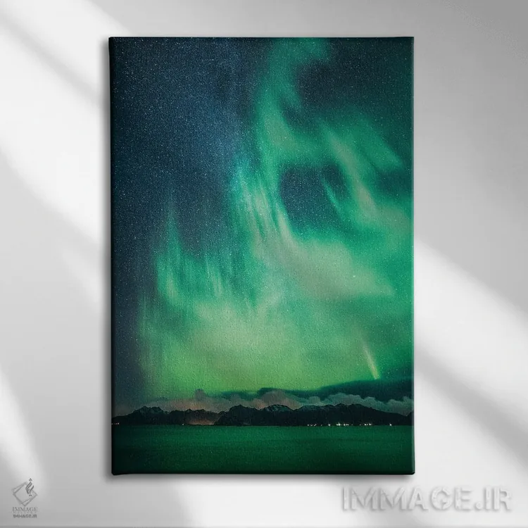 تابلو دکوراتیو آتش در آسمان اثر فابیان فورتمن - نمای روبهرو روی دیوار