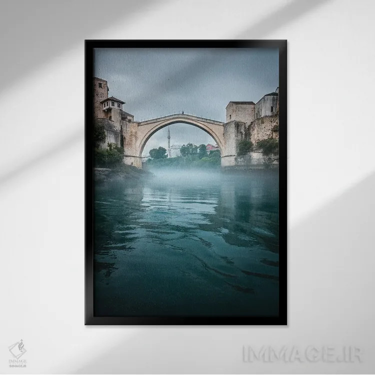 تابلو دکوراتیو موستار مه آلود اثر فابیان فورتمن - نمای قابدار مشکی