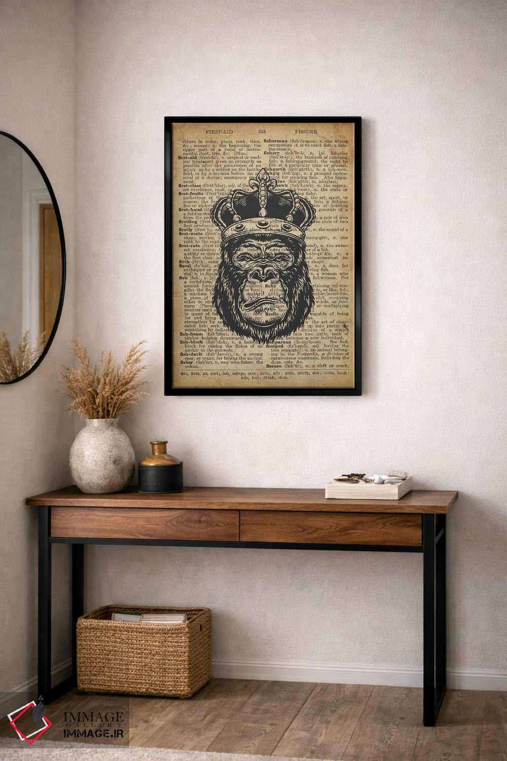 تابلو دکوراتیو پادشاه گوریل روی کاغذ دیکشنر قدیمی اثر فیشرکرافت - D4B