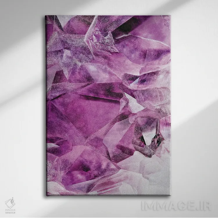 تابلو انتزاعی آمتیست اثر فلاور لاو چایلد - نمای روبهرو روی دیوار