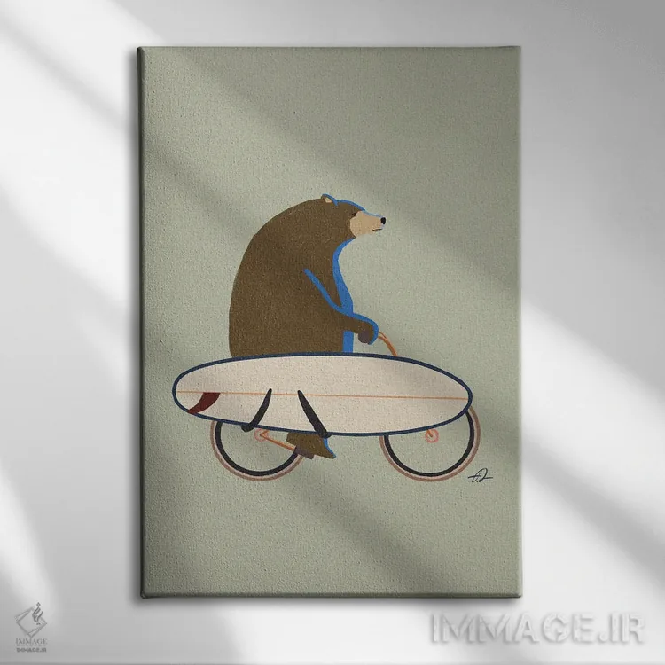 تابلو دکوراتیو خرس گریزلی دوچرخه سوار اثر فابیان لاواتر - نمای روبهرو روی دیوار