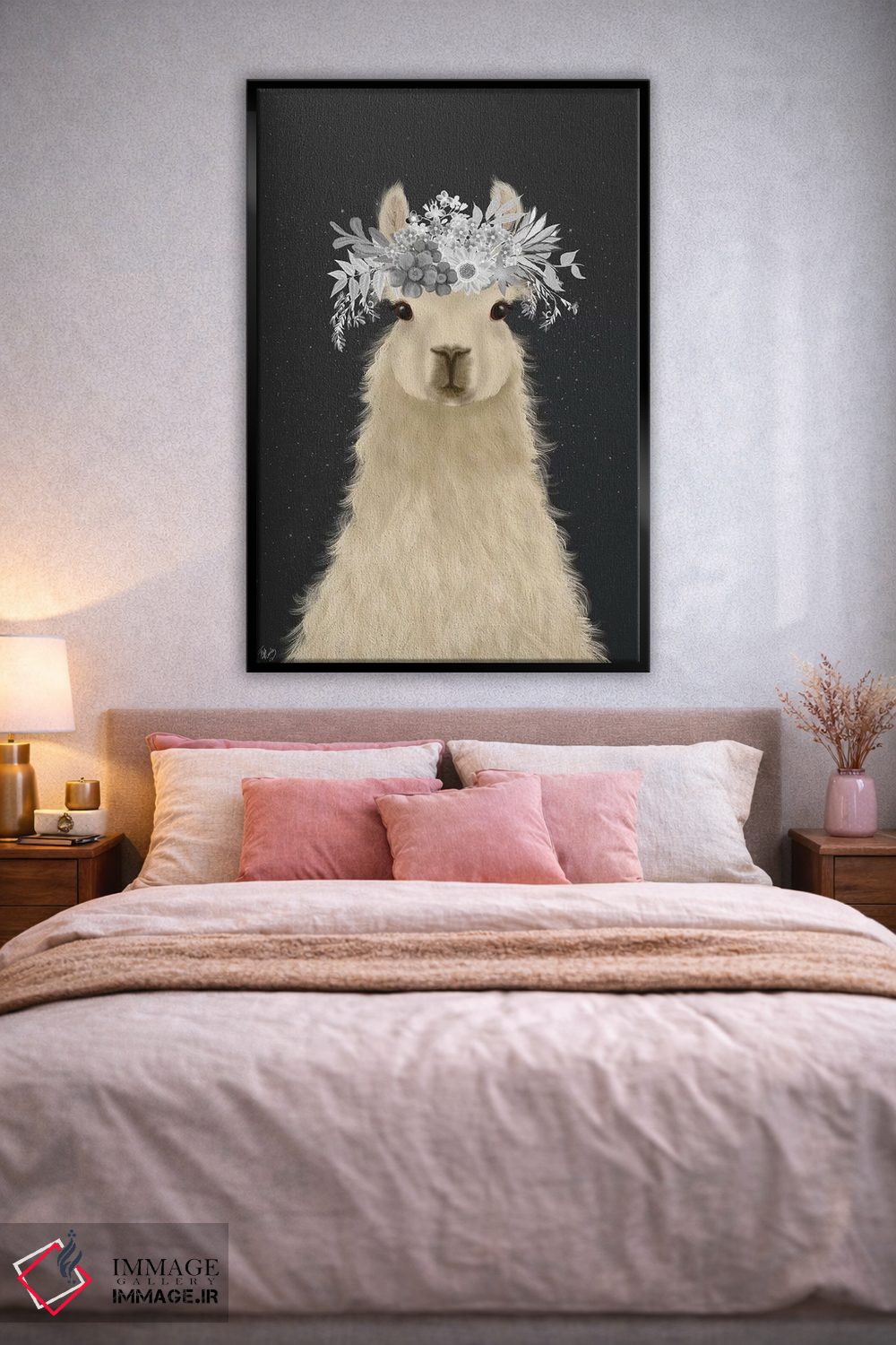 تابلو دکوراتیو لاما با گل های سفید اثر فب فانکی - D2B