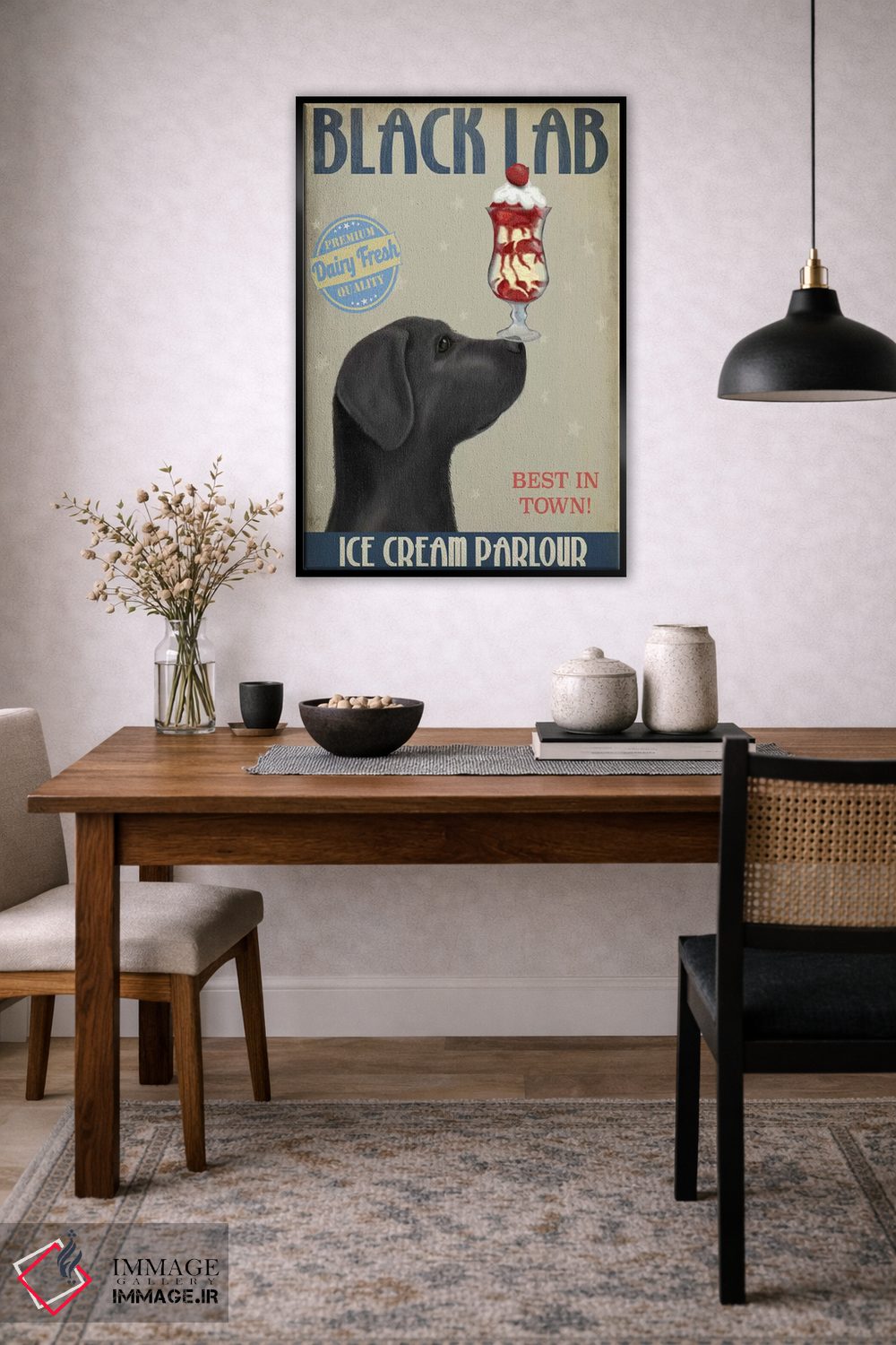تابلو دکوراتیو لابرادور سیاه در بستنی فروشی اثر فب فانکی - D5B