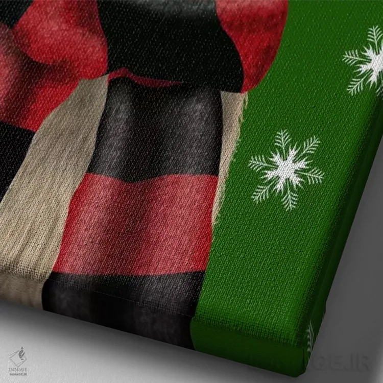 تابلو دکوراتیو لاما با کلاه کریسمس اثر فب فانکی - نمای نزدیک بافت بوم