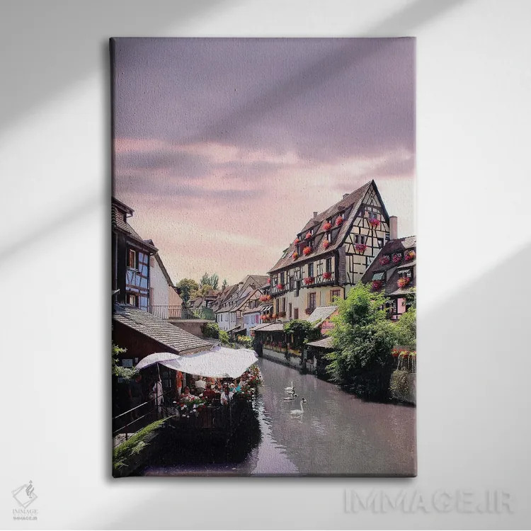 تابلو دکوراتیو غروب صورتی یک عمر، کولمار، فرانسه اثر فلوریان اولبرشتس - نمای روبهرو روی دیوار