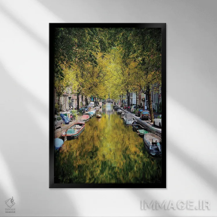 تابلو دکوراتیو لنگر وزنی در تونل درختی، آمستردام اثر فلوریان اولبرشتس - نمای قابدار مشکی