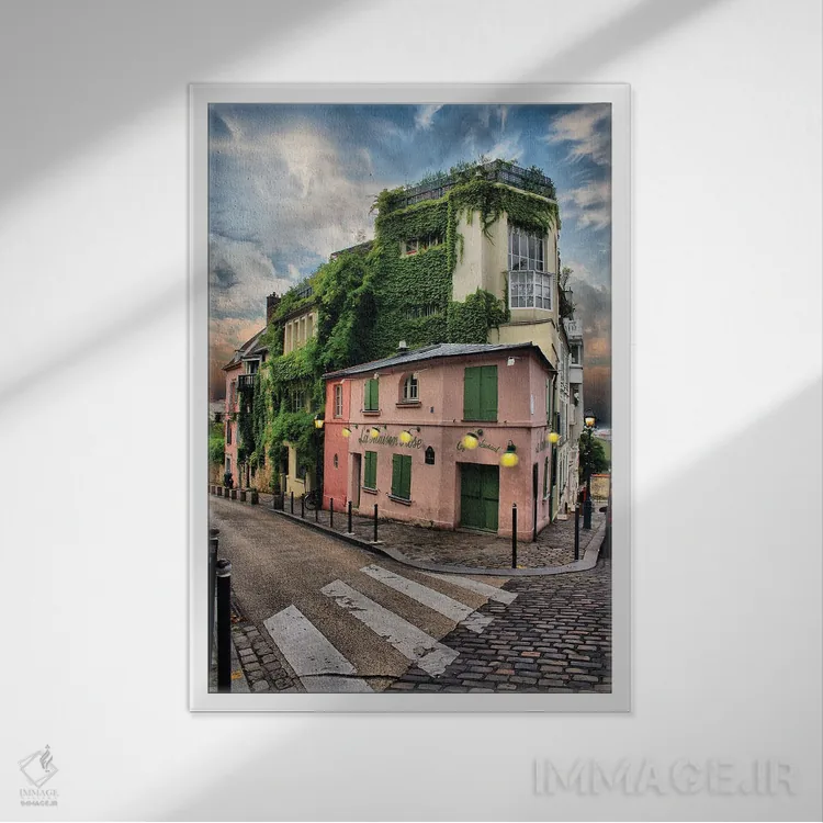 تابلو دکوراتیو خانه صورتی، مونمارتر، پاریس اثر فلوریان اولبرشتس - نمای قابدار سفید