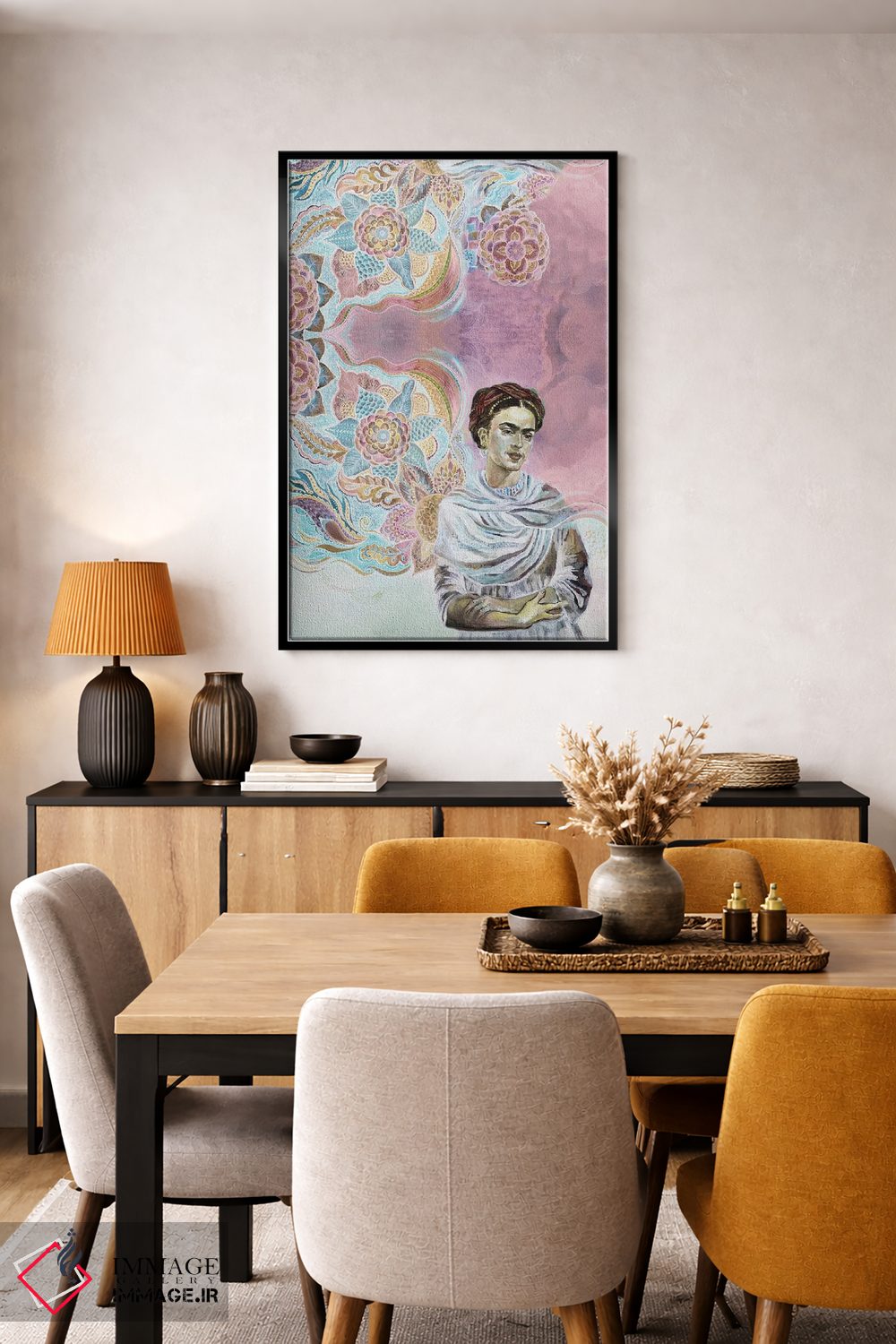 تابلو دکوراتیو فریدا روی پس زمینه صورتی اثر فانیتسا پترو - D6B