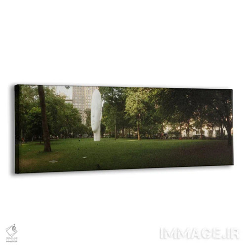 تابلو دکوراتیو مجسمه سر بزرگ در یک پارک، پارک مادیسون اسکوئر، میدان ما… اثر پانورامیک ایمجز - نمای پرسپکتیو محصول