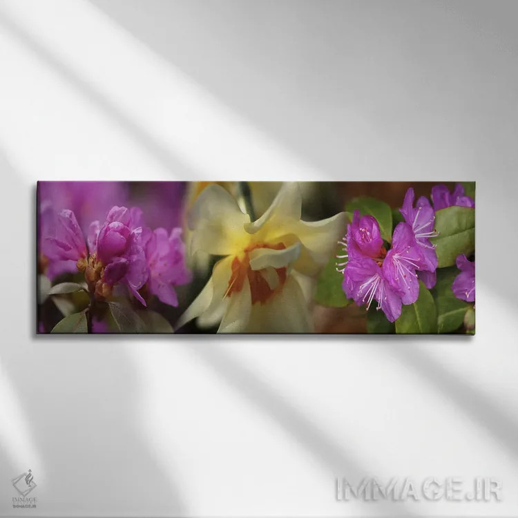 تابلو دکوراتیو جزئیات گل ها اثر پانورامیک ایمجز - نمای روبهرو روی دیوار