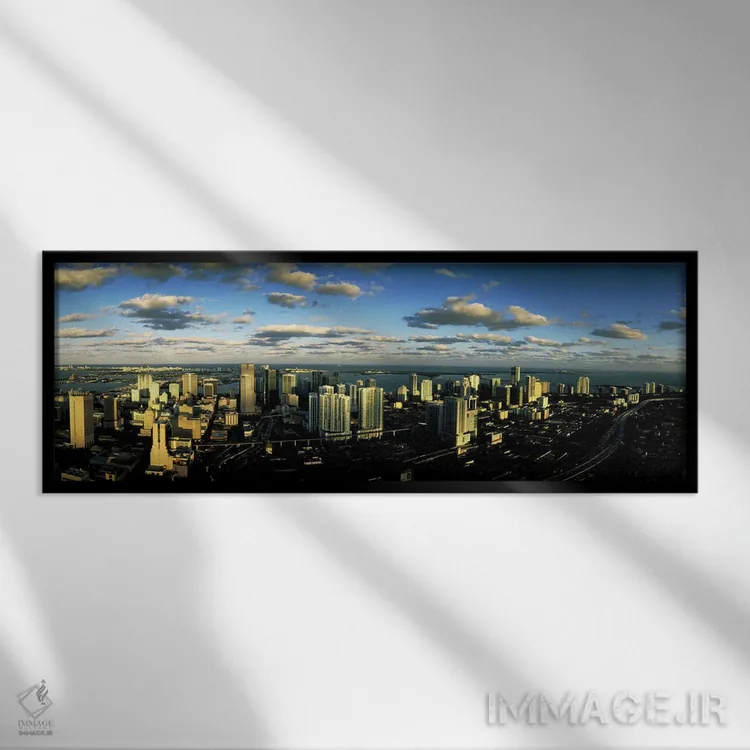 تابلو دکوراتیو ابرها بر فراز افق شهری، میامی، فلوریدا، ایالات متحده آم… اثر پانورامیک ایمجز - نمای قابدار مشکی