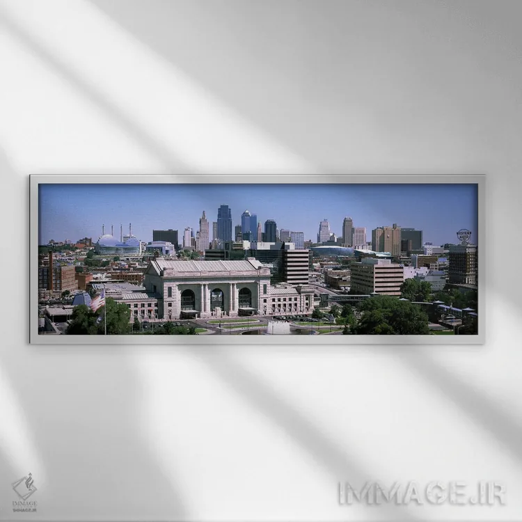 تابلو دکوراتیو ایستگاه اتحادیه با افق شهری در پس زمینه، کانزاس سیتی، م… اثر پانورامیک ایمجز - نمای قابدار سفید