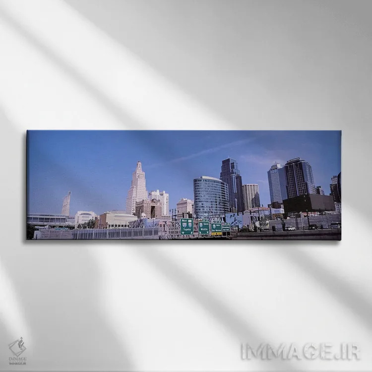 تابلو دکوراتیو نمای از زاویه پایین از افق شهری مرکز شهر، کانزاس سیتی… اثر پانورامیک ایمجز - نمای روبهرو روی دیوار