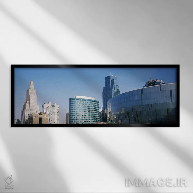 تابلو دکوراتیو نمای از زاویه پایین از افق شهری مرکز شهر، کانزاس سیتی… اثر پانورامیک ایمجز - نمای قابدار مشکی