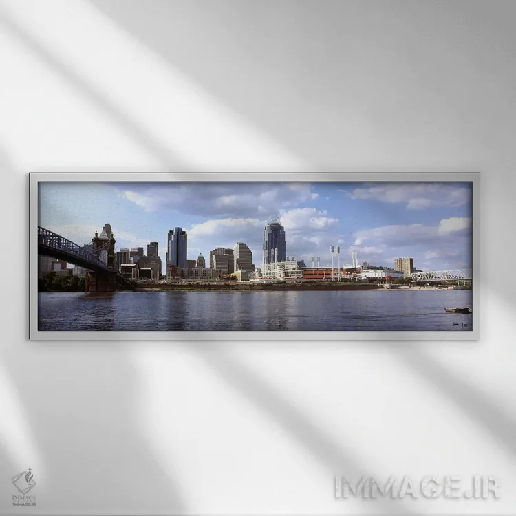 تابلو دکوراتیو شهر در کنار آب، رودخانه اوهایو، سینسیناتی، شهرستان همیل… اثر پانورامیک ایمجز - نمای قابدار سفید