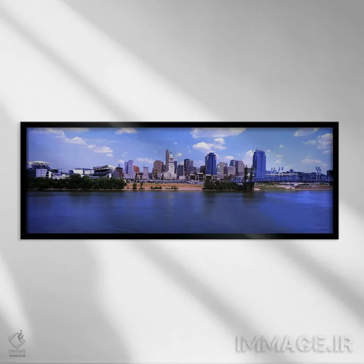 تابلو دکوراتیو استادیوم پال براون همراه با پل معلق جان ای. روبلینگ در… اثر پانورامیک ایمجز - نمای قابدار مشکی