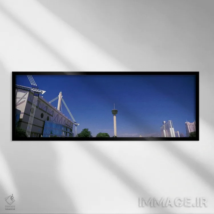 تابلو دکوراتیو ساختمان ها در یک شهر، آلامودوم، برج قاره ها، هتل ماریت… اثر پانورامیک ایمجز - نمای قابدار مشکی