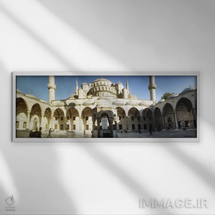 تابلو دکوراتیو Turkey" - "حیاط مسجد آبی در استانبول، ترکیه" اثر پانورامیک ایمجز - نمای قابدار سفید