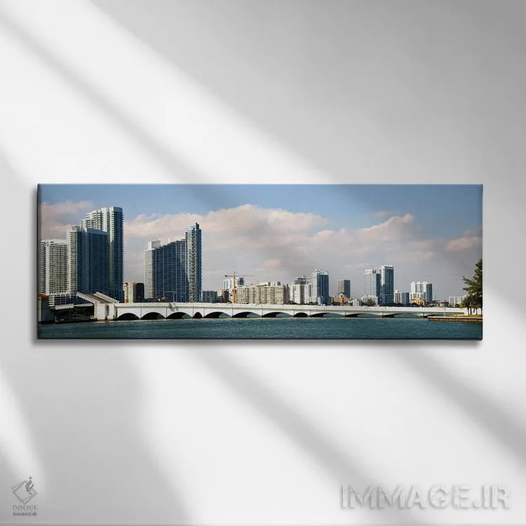 تابلو دکوراتیو Miami, Florida, USA" - "ساختمان ها در کنار ساحل، میامی… اثر پانورامیک ایمجز - نمای روبهرو روی دیوار
