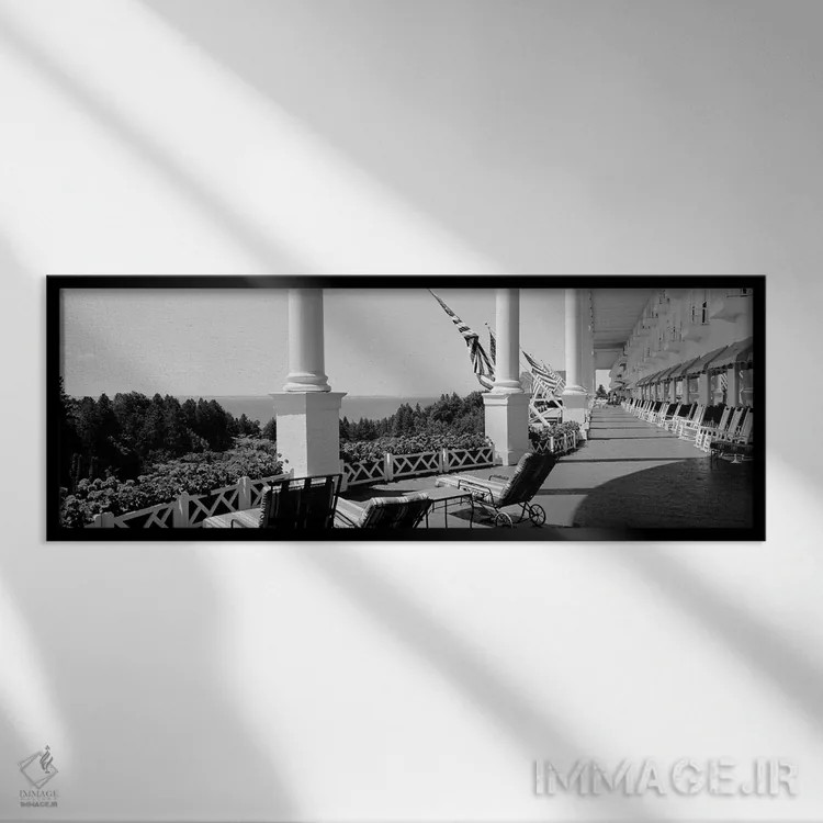 تابلو دکوراتیو Grand Hotel, Mackinac Island, Michigan, USA" - "صندلی ه… اثر پانورامیک ایمجز - نمای قابدار مشکی