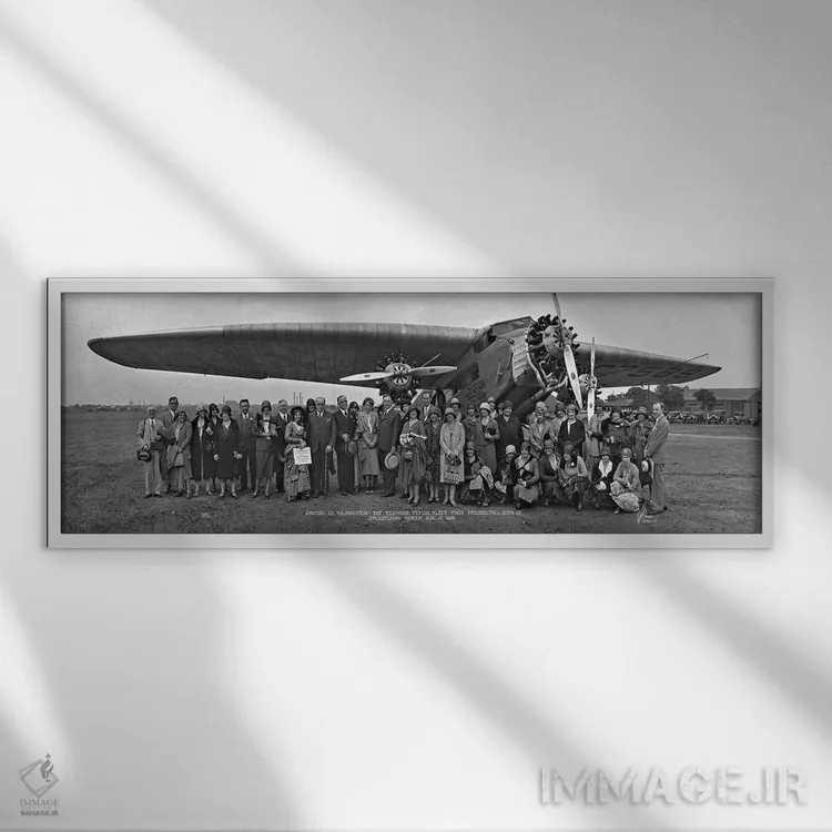 تابلو دکوراتیو املیا ارهارت در فرودگاه واشینگتن دی سی اثر پانورامیک ایمجز - نمای قابدار سفید