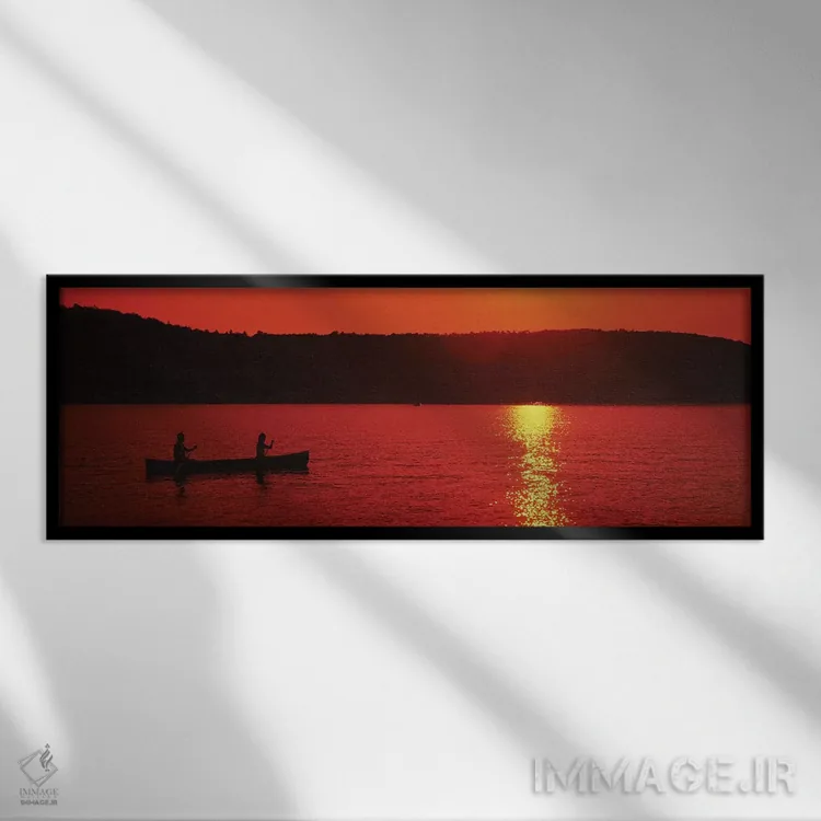 تابلو دکوراتیو گردشگران در حال قایق سواری در دریاچه در غروب خورشید، در… اثر پانورامیک ایمجز - نمای قابدار مشکی