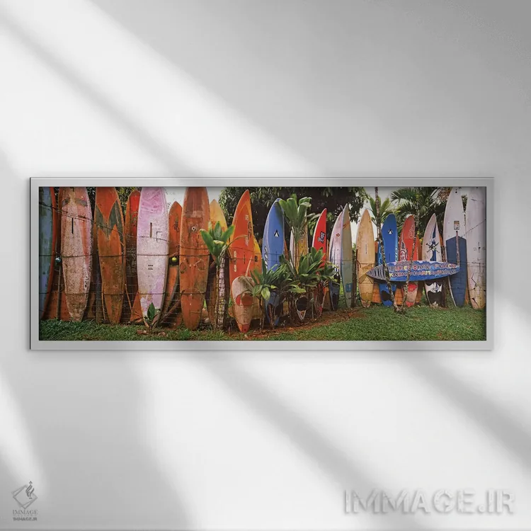 تابلو دکوراتیو تخته های موج سواری چیده شده، مائوی، هاوایی، ایالات متحد… اثر پانورامیک ایمجز - نمای قابدار سفید