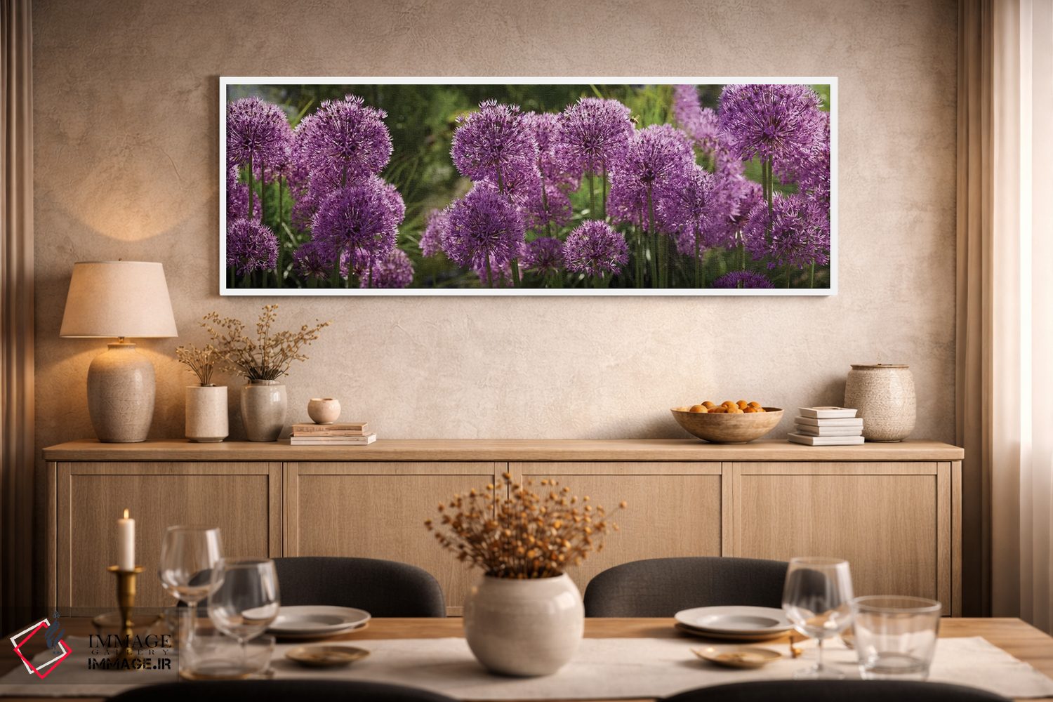 تابلو دکوراتیو گل های آلیوم پافبال بنفش نزدیک اثر پانورامیک ایمجز - D2W