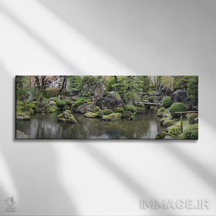 تابلو دکوراتیو Hirosaki, Aomori Prefecture, Japan" - "ماهی کوی در حوضچ… اثر پانورامیک ایمجز - نمای روبهرو روی دیوار