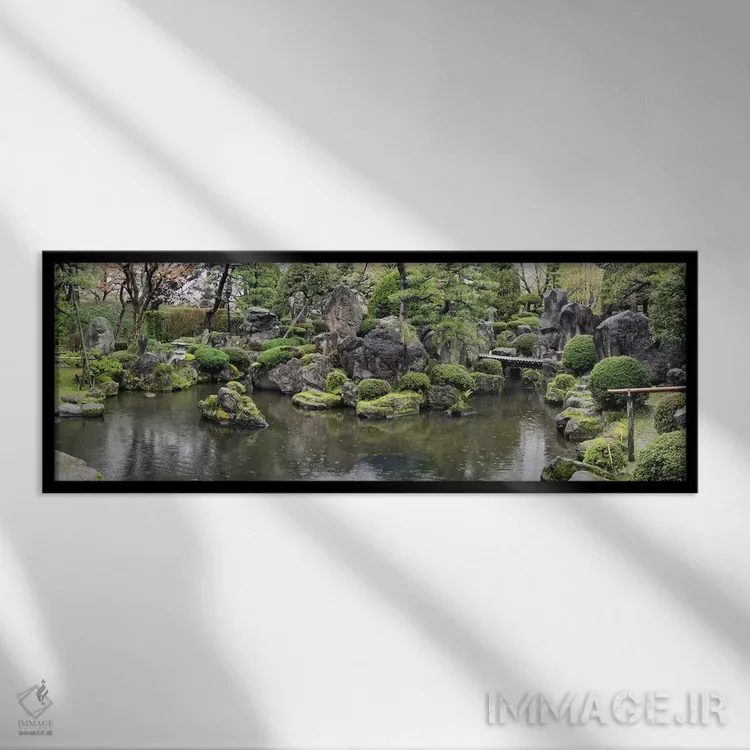 تابلو دکوراتیو Hirosaki, Aomori Prefecture, Japan" - "ماهی کوی در حوضچ… اثر پانورامیک ایمجز - نمای قابدار مشکی