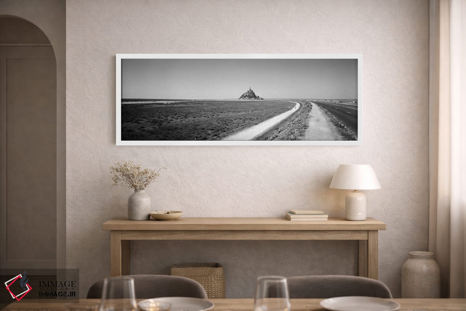 تابلو دکوراتیو "جاده ای که از یک چشم انداز عبور می کند، مون سن میشل، ن… اثر پانورامیک ایمجز - D1W