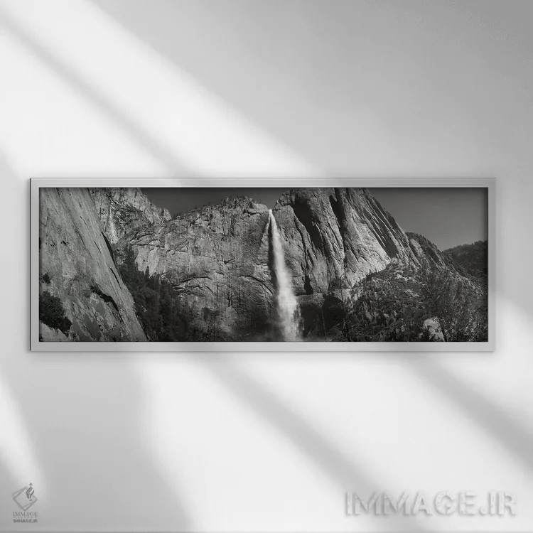 تابلو دکوراتیو "آبشار ریخته از سنگ ها در یک جنگل، آبشار برایدوایل، دره… اثر پانورامیک ایمجز - نمای قابدار سفید