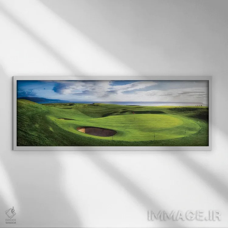 تابلو دکوراتیو چمن ۱۸ گلف در باشگاه گلف برورا، خلیج موری، برورا، اسکات… اثر پانورامیک ایمجز - نمای قابدار سفید