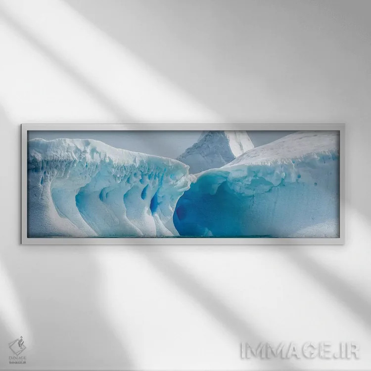 تابلو دکوراتیو Antarctic Peninsula, Antarctica" - "یخچال شناور در اقیا… اثر پانورامیک ایمجز - نمای قابدار سفید
