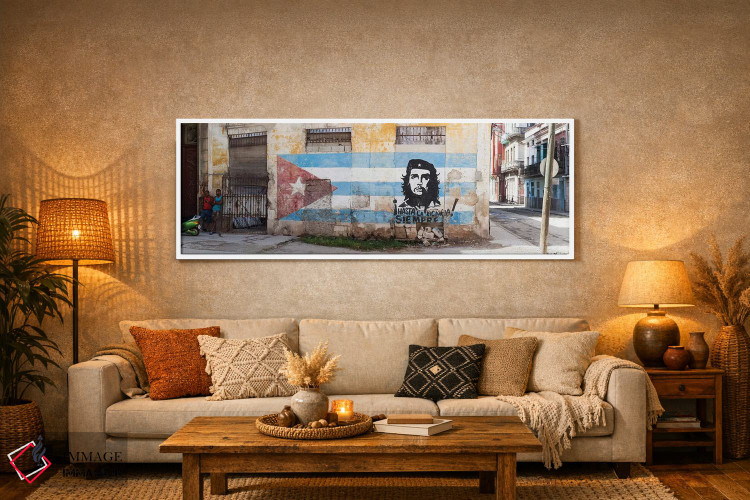 تابلو دکوراتیو Havana, Cuba" - "مقصد دیواری چگوارا روی پرچم کوبا، هاوا… اثر پانورامیک ایمجز - D5W