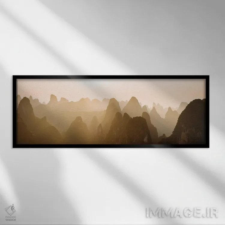تابلو دکوراتیو "غروب خورشید از تپه های کارست در لائو ژای، شینگ پینگ، گ… اثر پانورامیک ایمجز - نمای قابدار مشکی