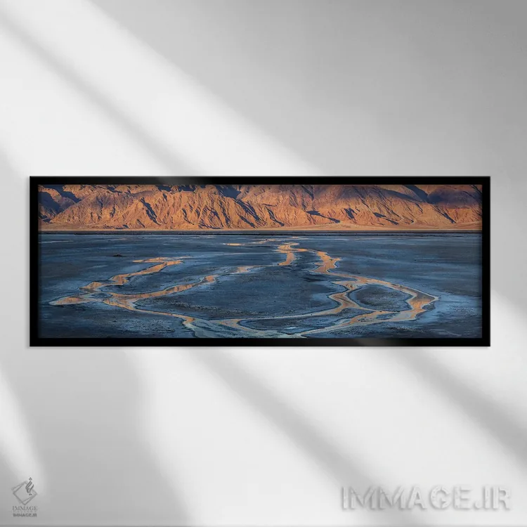 تابلو دکوراتیو باتلاق های نمک در حوضه کاتنبال، رشته کوه پانامنت، پارک… اثر پانورامیک ایمجز - نمای قابدار مشکی